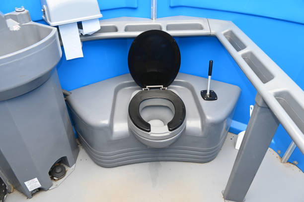 Best Luxury portable toilet rental  in Hebron, IN